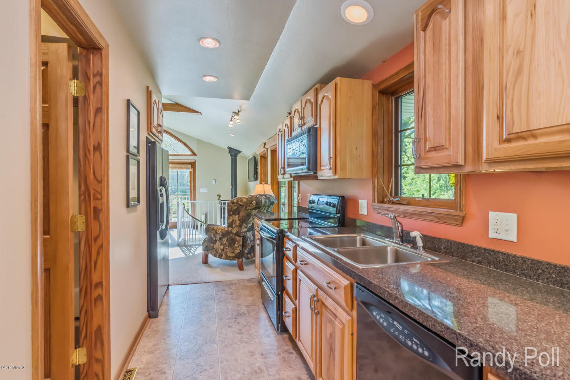 1441 W 88th St, Baldwin, MI 49304 photo 8