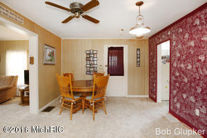 615 Williams St, Belding, MI 48809 photo 7