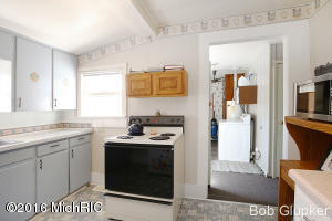 615 Williams St, Belding, MI 48809 photo 13