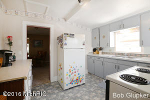 615 Williams St, Belding, MI 48809 photo 10