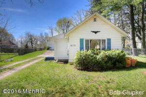 615 Williams St, Belding, MI 48809 photo 1