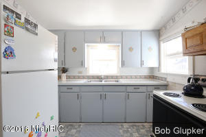 615 Williams St, Belding, MI 48809 photo 9