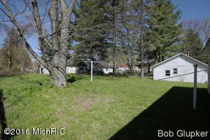 615 Williams St, Belding, MI 48809 photo 21