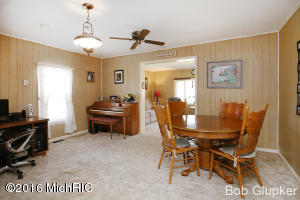 615 Williams St, Belding, MI 48809 photo 8