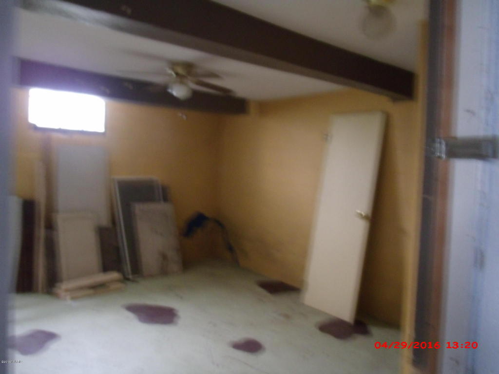 120 E Douglas St, Bangor, MI 49013 photo 14