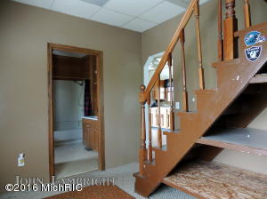 741 W Polk Rd, Ithaca, MI 48847 photo 18