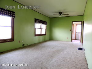 741 W Polk Rd, Ithaca, MI 48847 photo 8