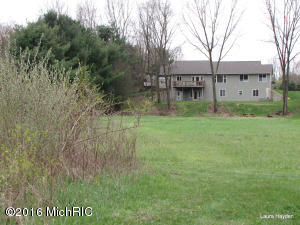 13357 Forest River Dr SE, Lowell, MI 49331 photo 9