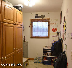 57784 M-62, Cassopolis, MI 49031 photo 11