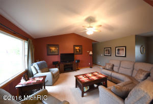 57784 M-62, Cassopolis, MI 49031 photo 4