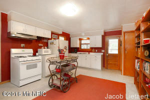 4599 S Spruce Ave, White Cloud, MI 49349 photo 11