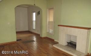 220 E Washington St, Coldwater, MI 49036 photo 4