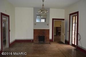 603 Walnut St, Three Rivers, MI 49093 photo 4