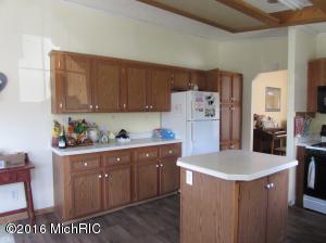 35 Munson, Coldwater, MI 49036 photo 8