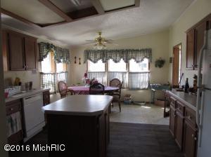 35 Munson, Coldwater, MI 49036 photo 6