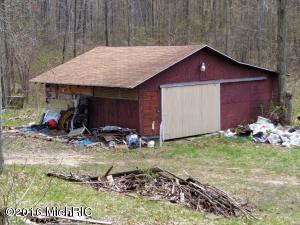 2876 N Alger Ave, White Cloud, MI 49349 photo 11
