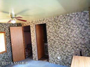 2876 N Alger Ave, White Cloud, MI 49349 photo 7
