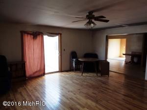 2876 N Alger Ave, White Cloud, MI 49349 photo 5