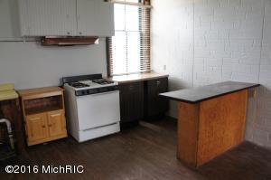 950 Block Rd, Bronson, MI 49028 photo 11