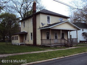 213 E 3rd St, Buchanan, MI 49107 photo 3