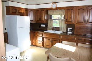 61 River, Niles, MI 49120 photo 2