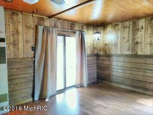 8201 S Mac Rd, Baldwin, MI 49304 photo 4