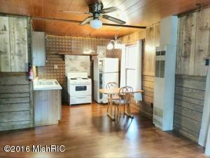 8201 S Mac Rd, Baldwin, MI 49304 photo 3