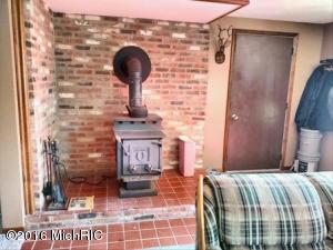 1513 W Pine Tree Rd, Baldwin, MI 49304 photo 6
