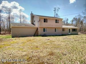 1513 W Pine Tree Rd, Baldwin, MI 49304 photo 1