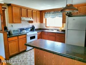 1513 W Pine Tree Rd, Baldwin, MI 49304 photo 4