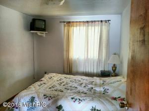 1513 W Pine Tree Rd, Baldwin, MI 49304 photo 7