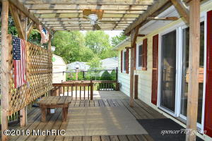 1332 W Ellis Ave, Belding, MI 48809 photo 11