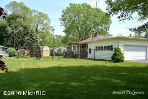 1332 W Ellis Ave, Belding, MI 48809 photo 15