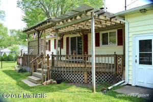 1332 W Ellis Ave, Belding, MI 48809 photo 17