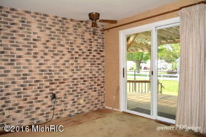 1332 W Ellis Ave, Belding, MI 48809 photo 10