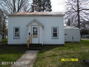 221 Brigham St, Plainwell, MI 49080 photo 1