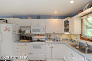 7233 Bordeau Dr NE, Belding, MI 48809 photo 10