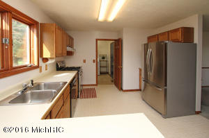 5226 B Ave E, Richland, MI 49083 photo 9