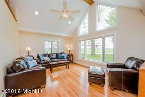 16482 Avery Rd, Three Oaks, MI 49128 photo 2