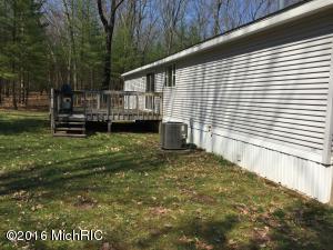 728 E 17 Mile Rd, Bitely, MI 49309 photo 9