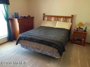 728 E 17 Mile Rd, Bitely, MI 49309 photo 14