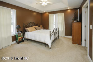 350 8th St, Plainwell, MI 49080 photo 10