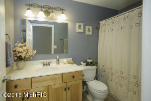 350 8th St, Plainwell, MI 49080 photo 14