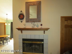 6169 N Whites Bridge Rd, Belding, MI 48809 photo 5