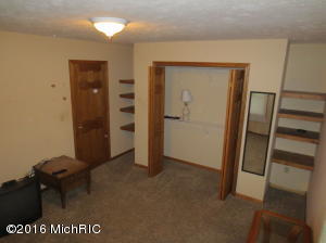 6169 N Whites Bridge Rd, Belding, MI 48809 photo 33
