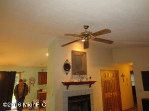 6169 N Whites Bridge Rd, Belding, MI 48809 photo 30