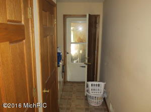 6169 N Whites Bridge Rd, Belding, MI 48809 photo 10