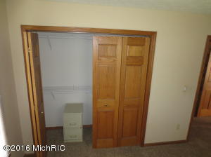 6169 N Whites Bridge Rd, Belding, MI 48809 photo 7