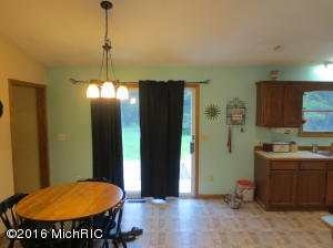 6169 N Whites Bridge Rd, Belding, MI 48809 photo 25