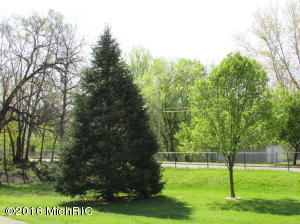 325 Jersey St, Plainwell, MI 49080 photo 5